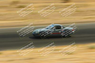 media/May-31-2025-CalClub SCCA (Sat) [[2c1a04e1ee]]/Race/Group 5/Turn 4b/